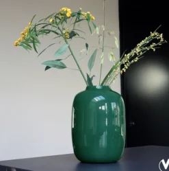 Artic Vaas Bright Green – Vase The World | Glanzend in 2 maten