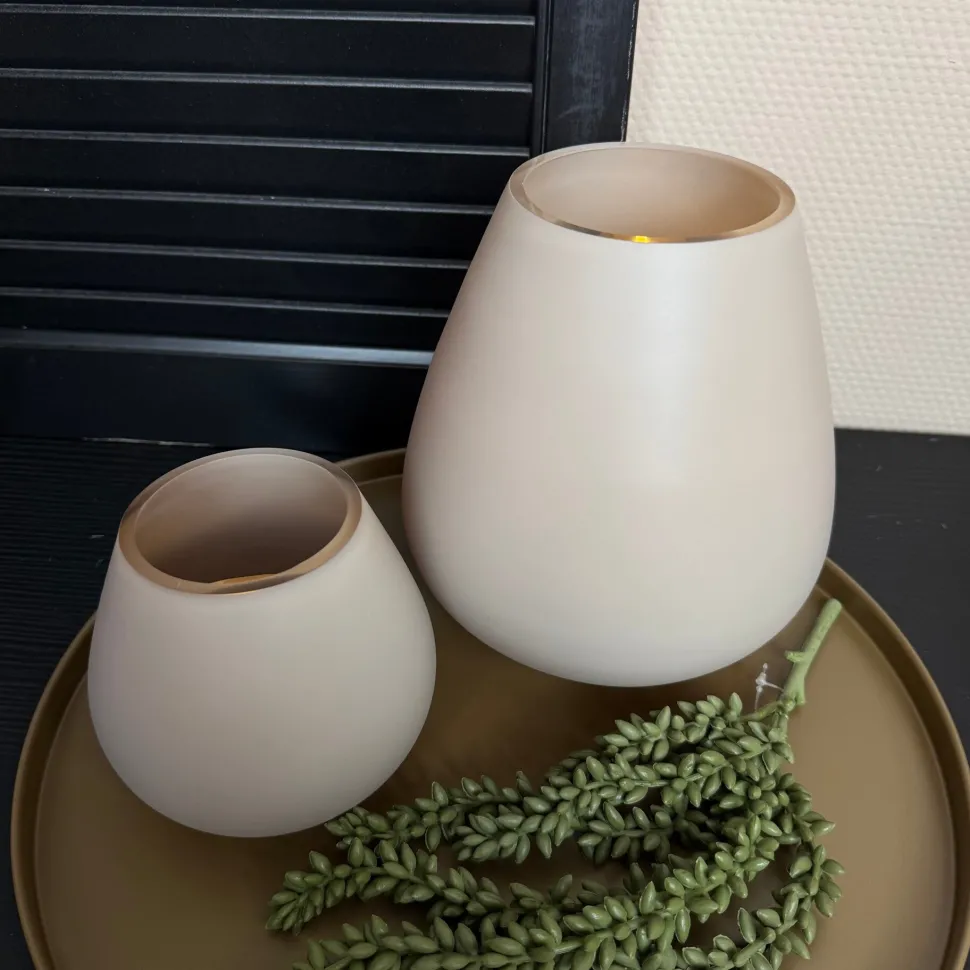 Beige Windlicht ‘Tasman’ | Vase The World | Verkrijgbaar in 2 maten | Chique-Living
