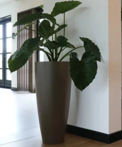Grote Taupe Bloempot ‘Kentucky’ Vase The World | Verkrijgbaar in 2 maten | Chique-Living