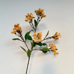 Kunstbloemen Jasmijn Peach 61cm – Sierlijke Tak met Zachte Kleur