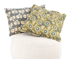 Kussen ‘Floral met Roezels’ Smaragd kopen | Luxe Sierkussen 45x45cm met Bloemmotief | Chique Living