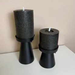 Luxe Zwarte Kandelaar | Vase The World | Verkrijgbaar in 2 maten | Chique-Living