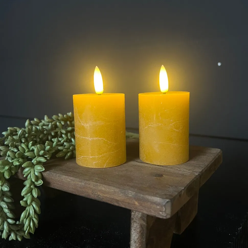 Mini LED Stompkaarsen Oranje – Set van 2 | Realistische Wax Kaarsen op AAA-batterijen