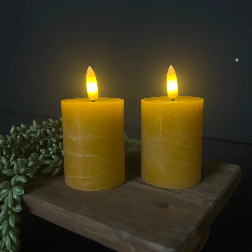 Mini LED Stompkaarsen Oranje – Set van 2 | Realistische Wax Kaarsen op AAA-batterijen