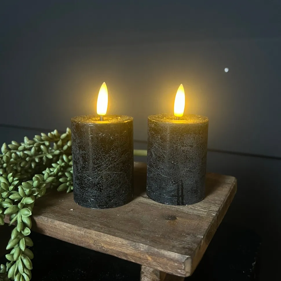 Mini LED Stompkaarsen Zwart – Set van 2 | Realistische Wax Kaarsen op AAA-batterijen