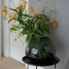 Morava Vaas Smoke Grey – Ø32 x H25 cm | Glazen designvaas