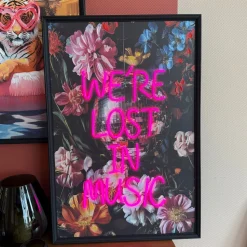 Neon LED Schilderij | Lost In Music | 63x93x3,7cm | Chique-Living