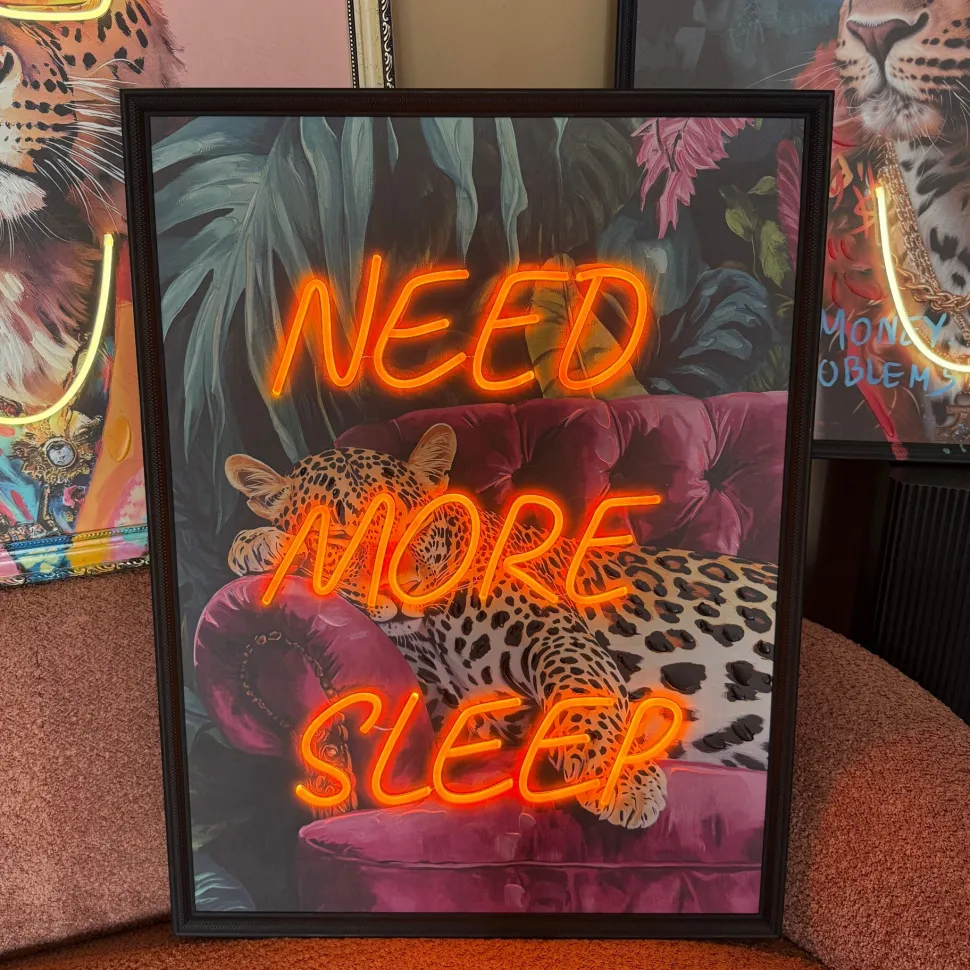 Neon LED Schilderij | Need More Sleep | 63x88x3,7cm | Chique-Living
