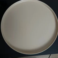 PRE ORDER Beige Dienblad | Metaal | Verkrijgbaar in 4 maten | Chique-Living