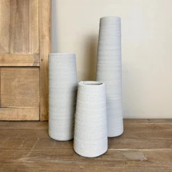 Smalle Vaas ‘Karin’ | Taupe | In 3 maten | Chique-Living