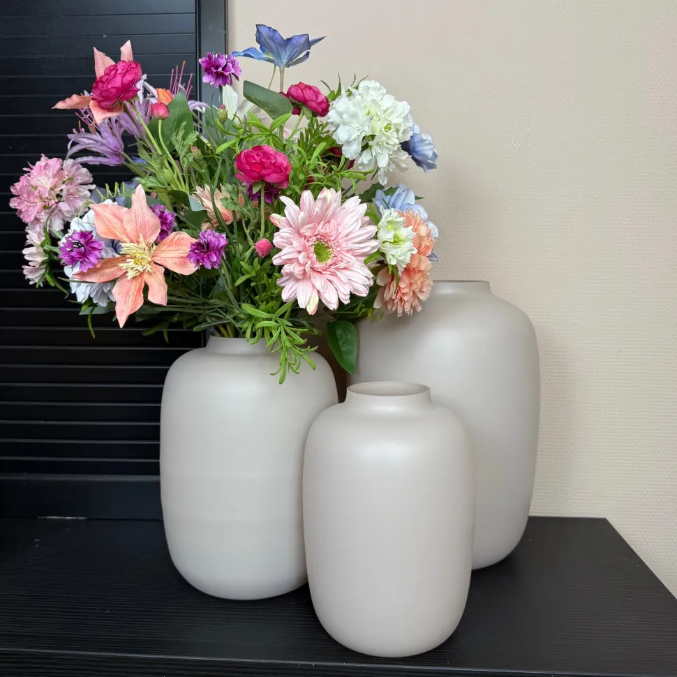 Vaas Artic Matte Beige | Vase The World | Verkrijgbaar in 3 Maten