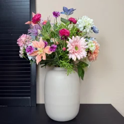 Vaas Artic Matte Beige | Vase The World | Verkrijgbaar in 3 Maten
