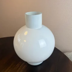 Witte Bol Vaas kopen | Glazen Designvaas Ø35cm | Countryfield – Chique Living